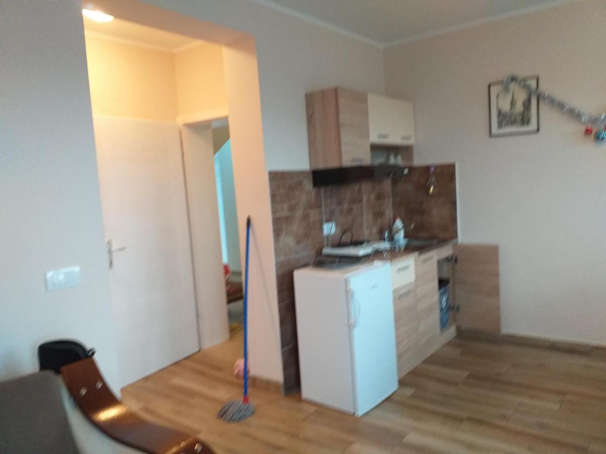 Fruskogorska Idila Apartmani Vrdnik Esterno foto