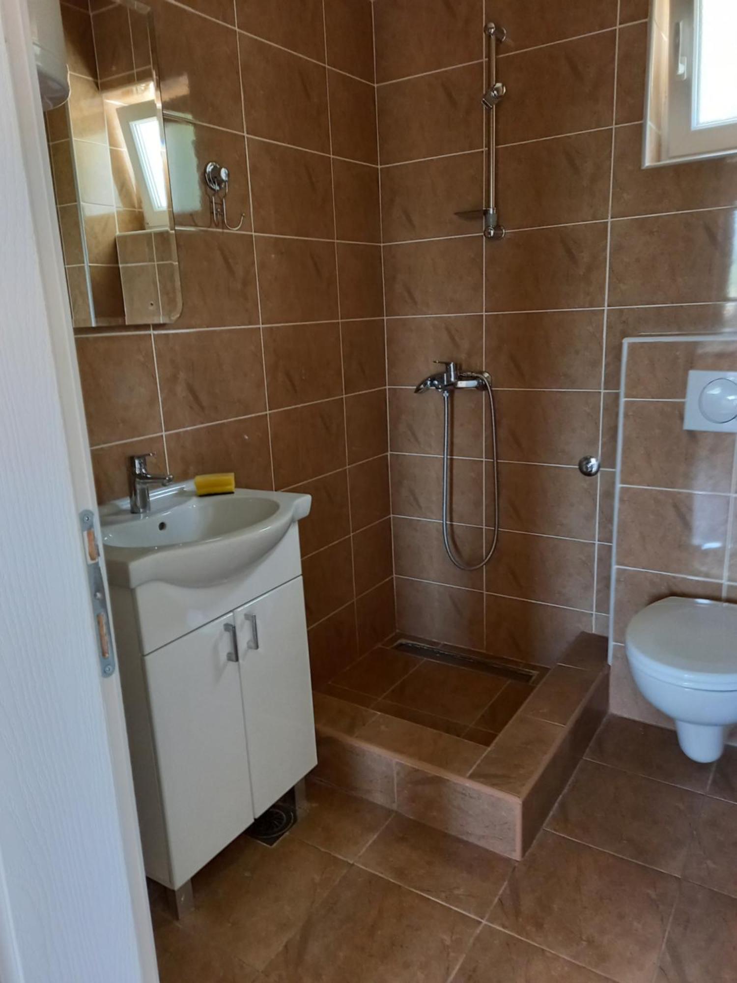 Fruskogorska Idila Apartmani Vrdnik Esterno foto