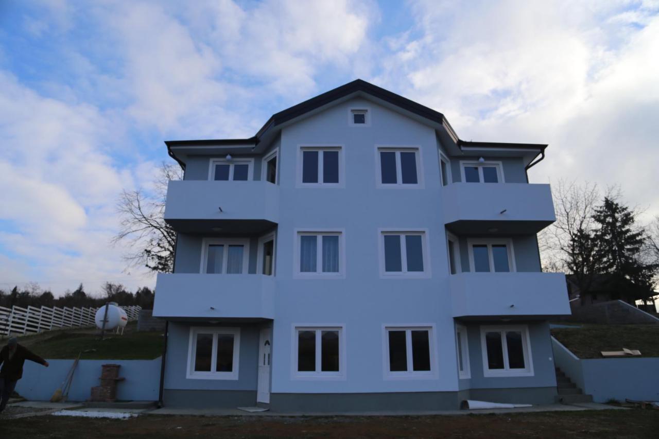 Fruskogorska Idila Apartmani Vrdnik Esterno foto