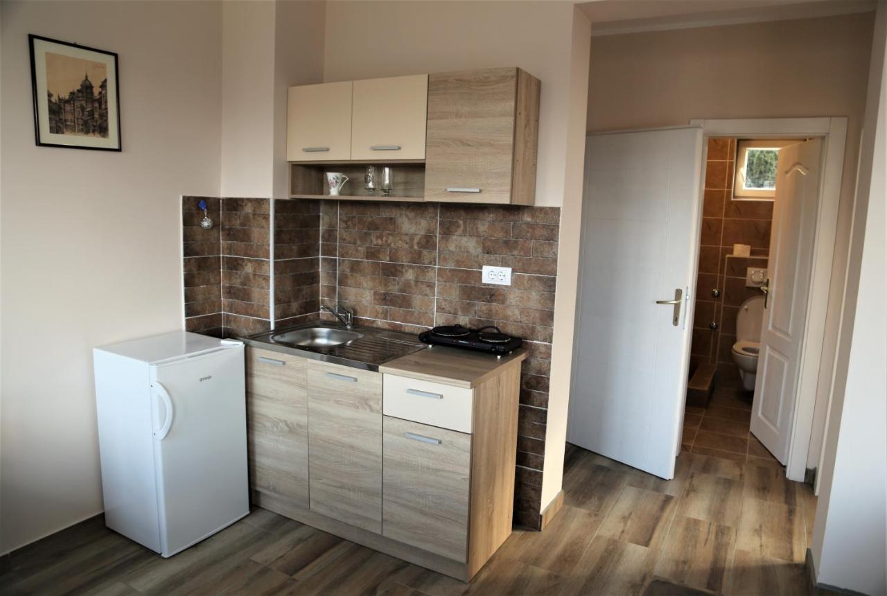 Fruskogorska Idila Apartmani Vrdnik Esterno foto